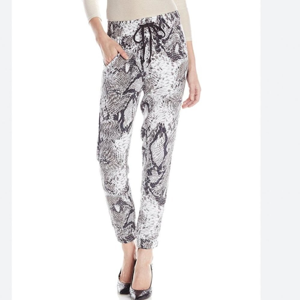 NEW! BB Dakota Casiana Pants Joggers French Terry B&W Snake Print Size 0 NWT